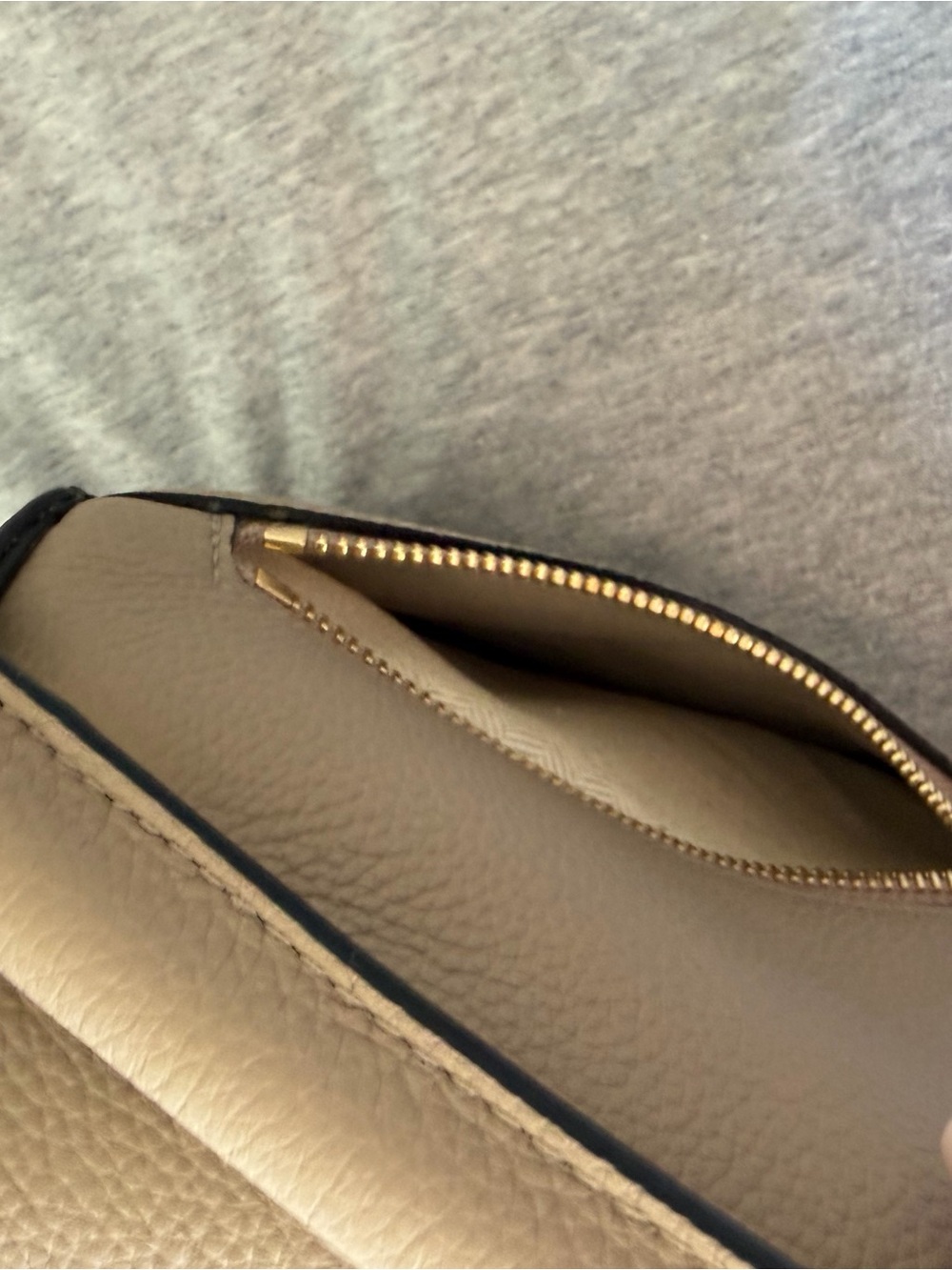 Loewe small puzzle bag in soft grained calfskin - Picture 9 of 9
